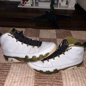 Air Jordan 9 Retro 'Statue'